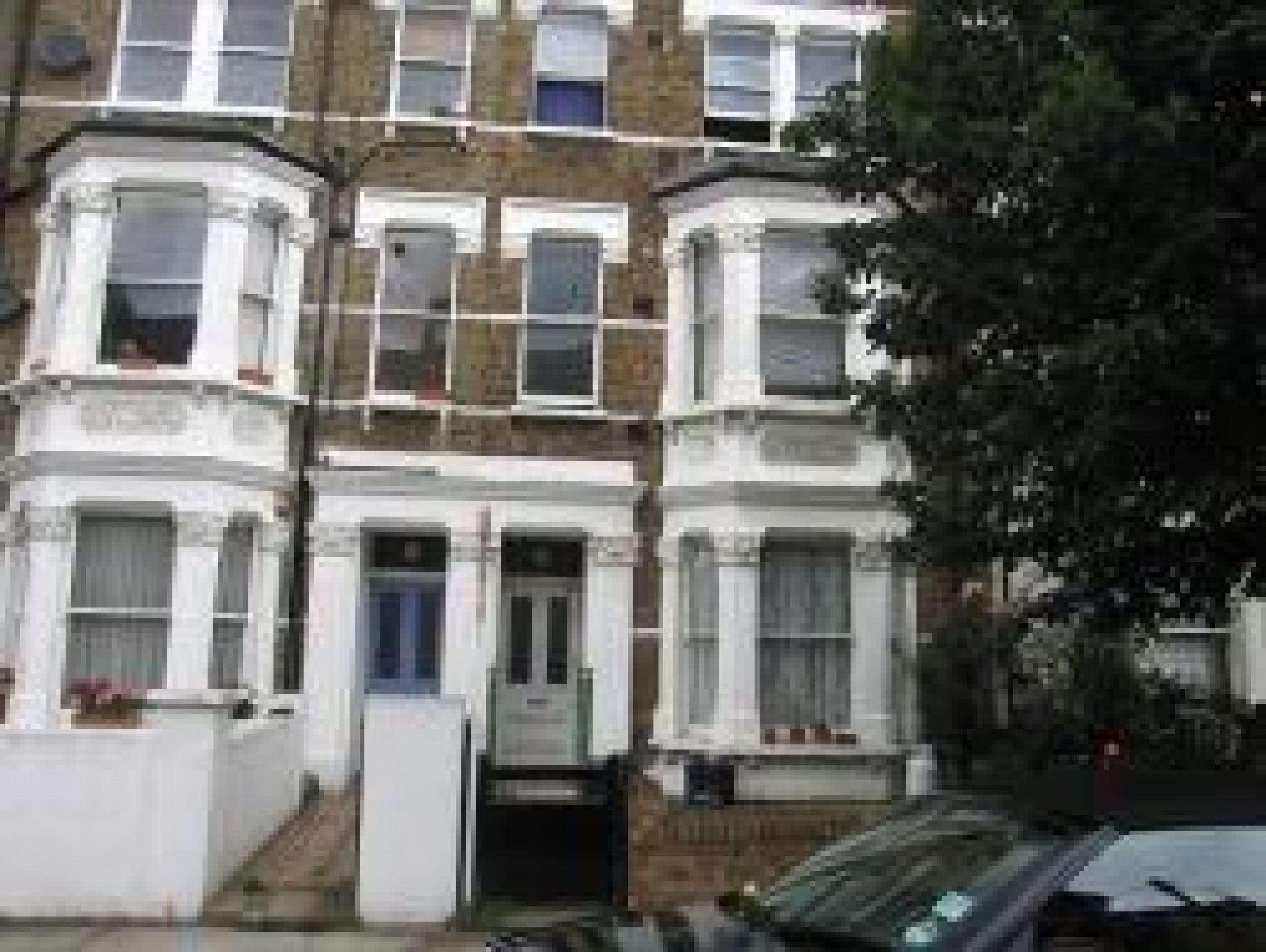 			 SPACIOUS MODERN AND BRIGHT, 3 Bedroom, 1 bath, 1 reception Flat			 Denholme Rd, MAIDA VALE W9